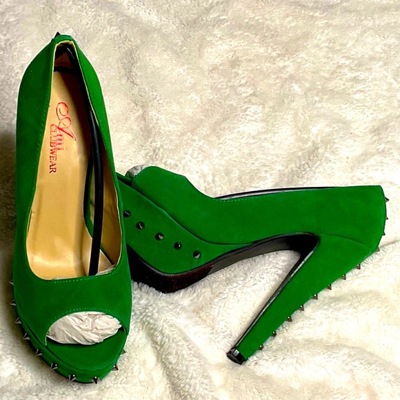AMIClubWear emerald green heels with spikes - Picture 7 of 8